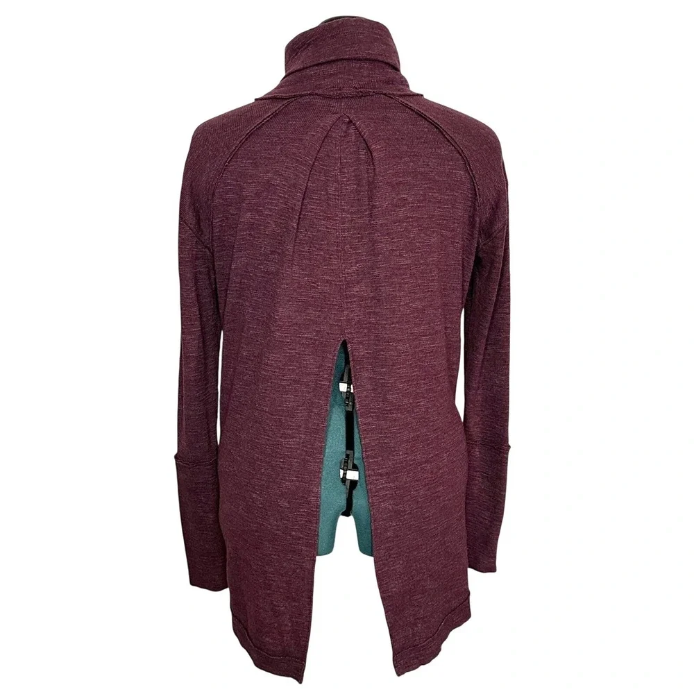 We The Free Womens XS Plum Burgundy Split Back Turtleneck‎ Knit Top Oversized